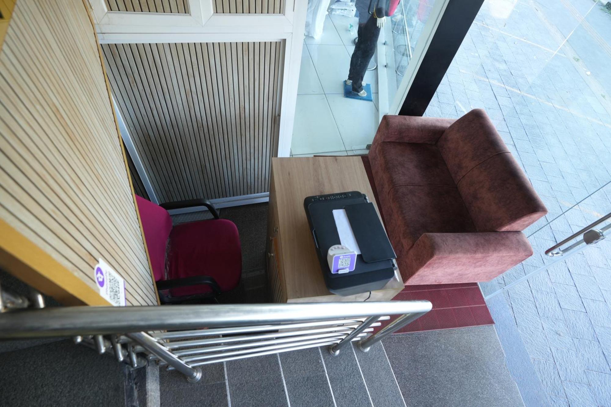 Amsher Suit Lulu Mall Road Kochi Exterior foto